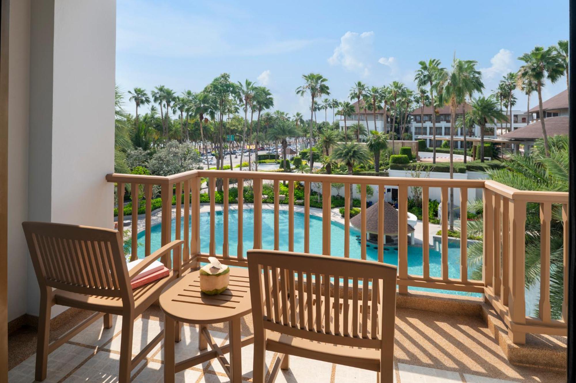 The Tide Resort Bangsaen Eksteriør bilde