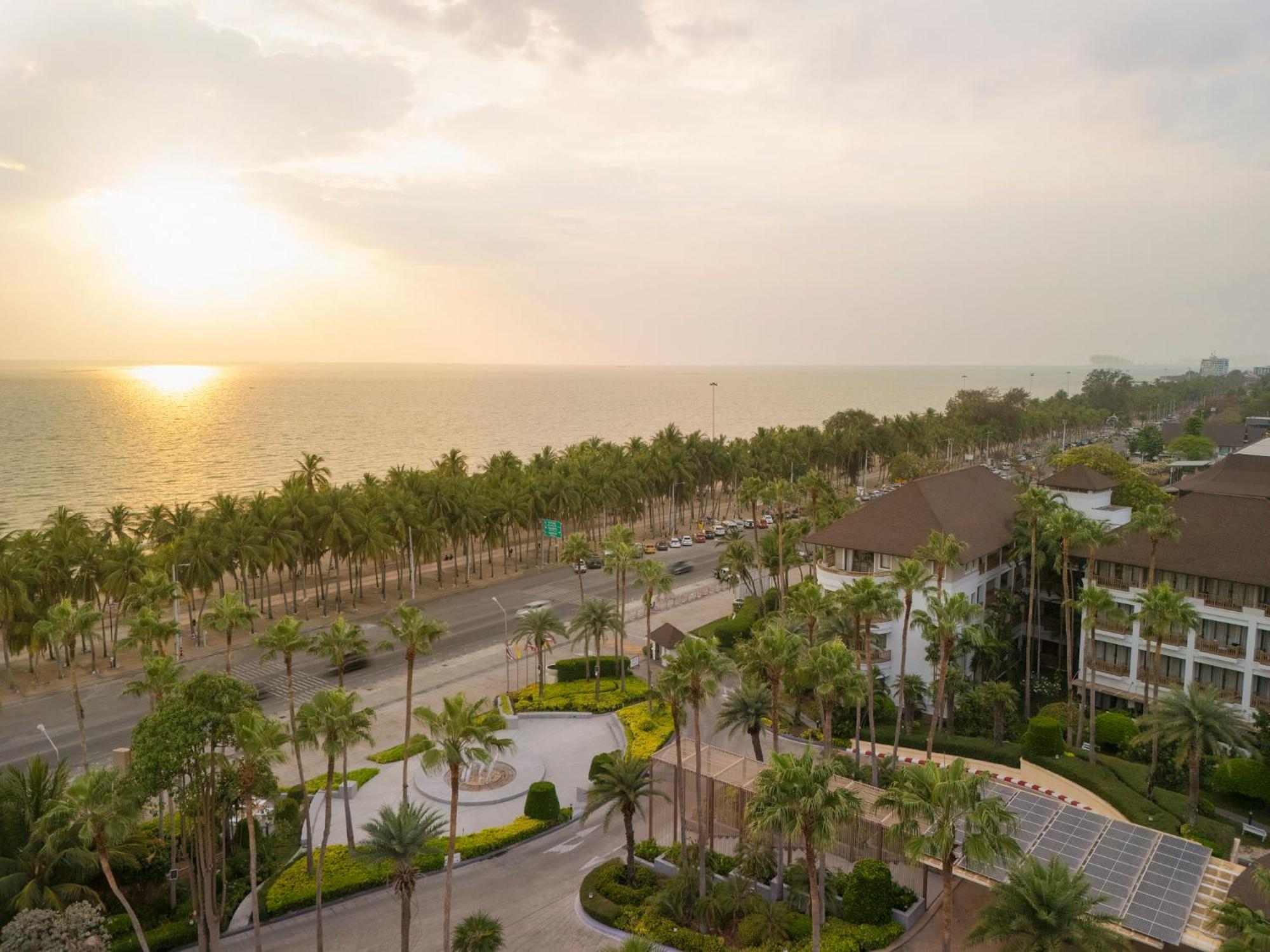 The Tide Resort Bangsaen Eksteriør bilde